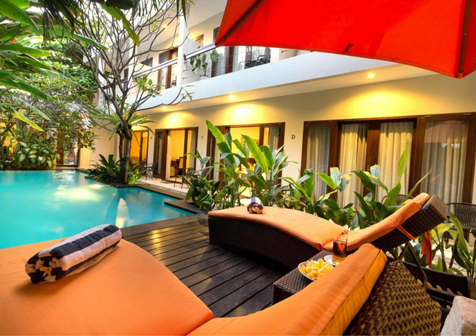 The Pavilion Hotel Kuta Kuta  Exterior photo